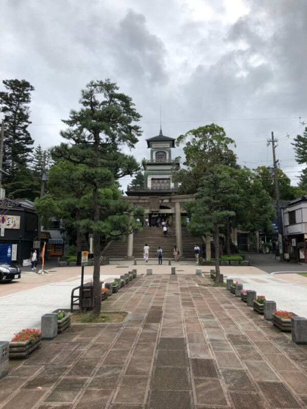 もらって嬉しい！オリジナル金箔ノベルティ専門サイト『HAQU』