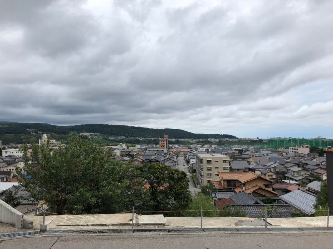 もらって嬉しい！オリジナル金箔ノベルティ専門サイト『HAQU』