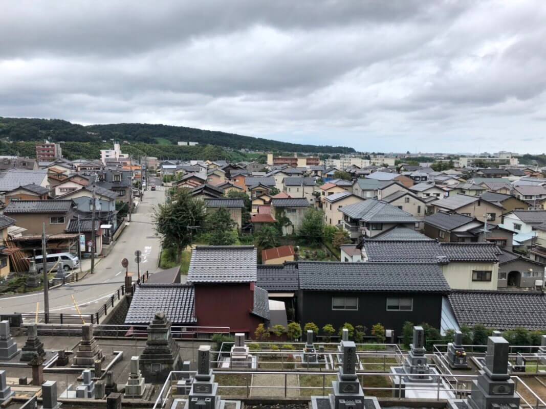 もらって嬉しい！オリジナル金箔ノベルティ専門サイト『HAQU』