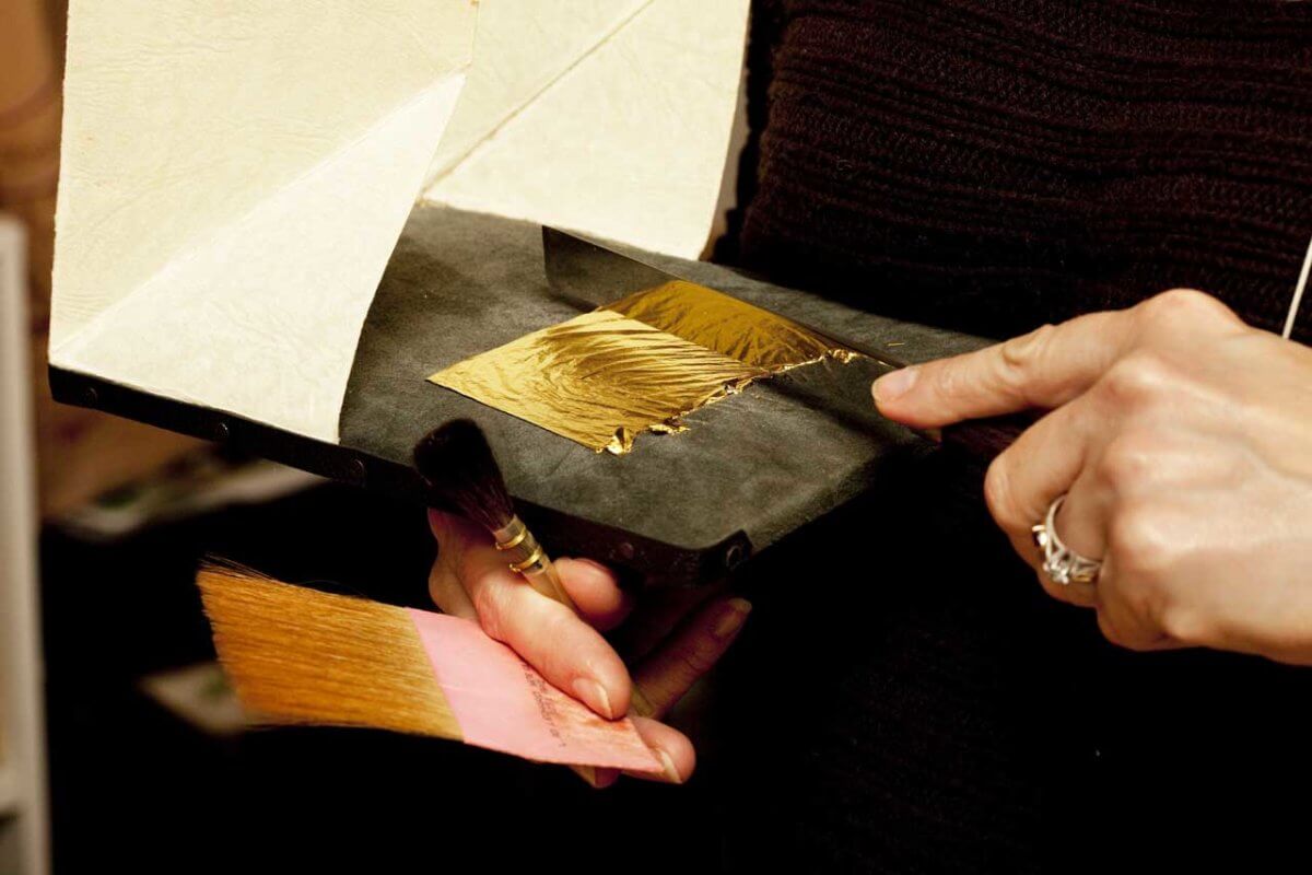 もらって嬉しい！オリジナル金箔ノベルティ専門サイト『HAQU』