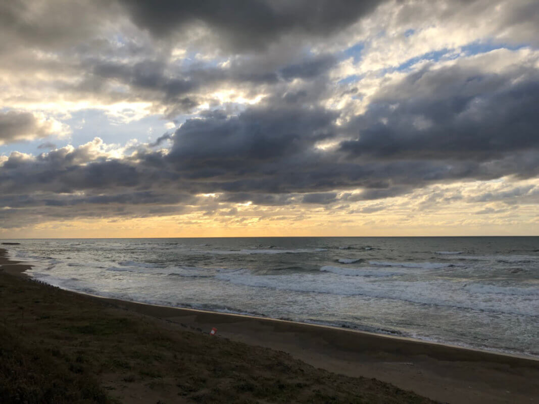 もらって嬉しい！オリジナル金箔ノベルティ専門サイト『HAQU』