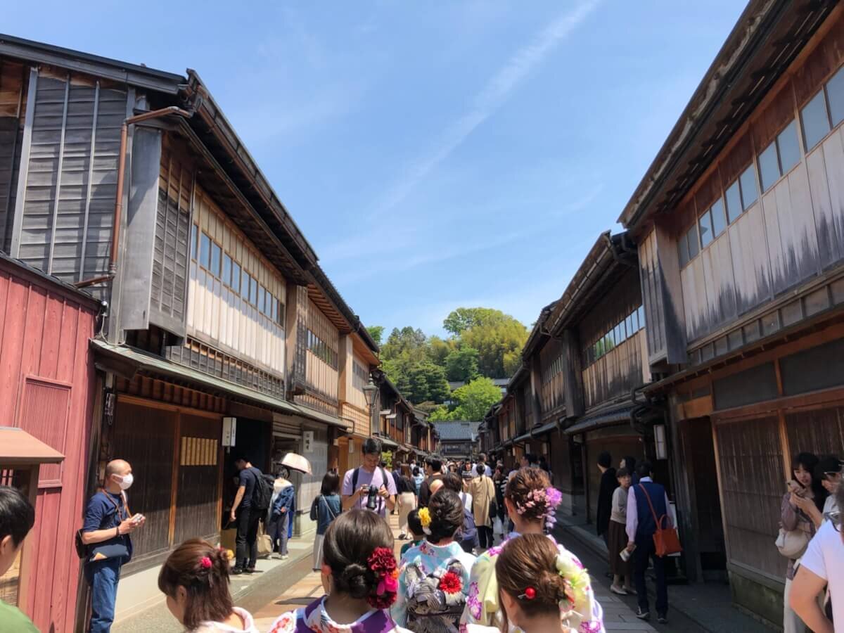 もらって嬉しい！オリジナル金箔ノベルティ専門サイト『HAQU』