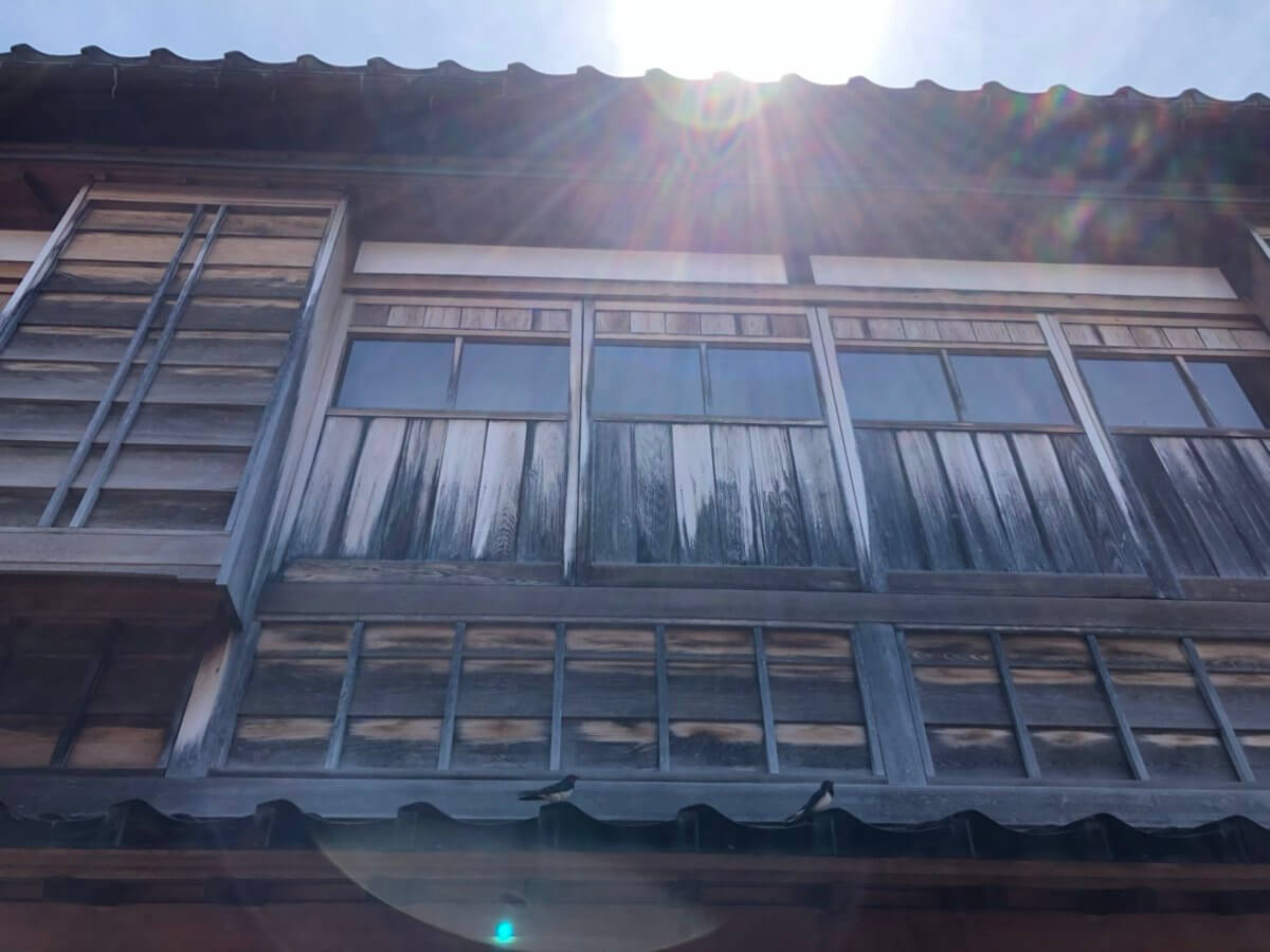 もらって嬉しい！オリジナル金箔ノベルティ専門サイト『HAQU』